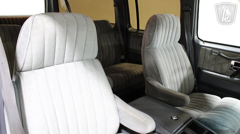 1990 GMC Suburban 109