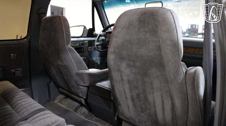 1990 GMC Suburban 121