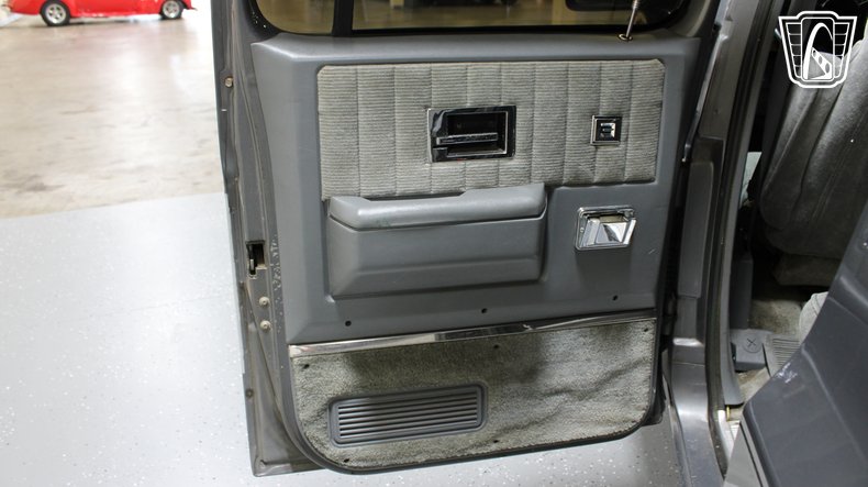 1990 GMC Suburban 122