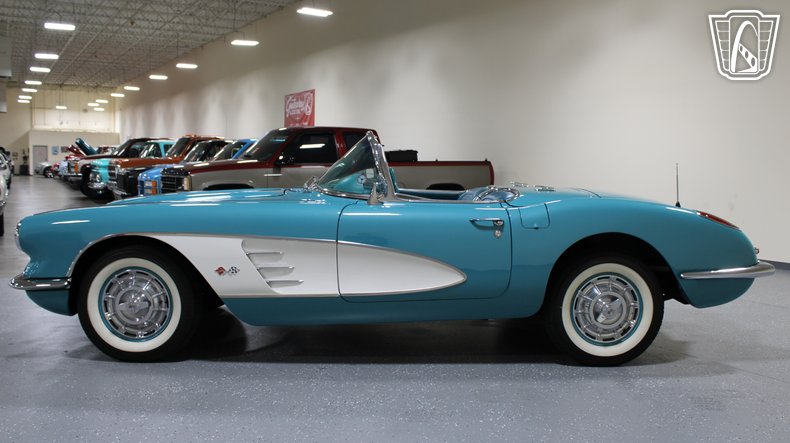 1960 Chevrolet Corvette 25