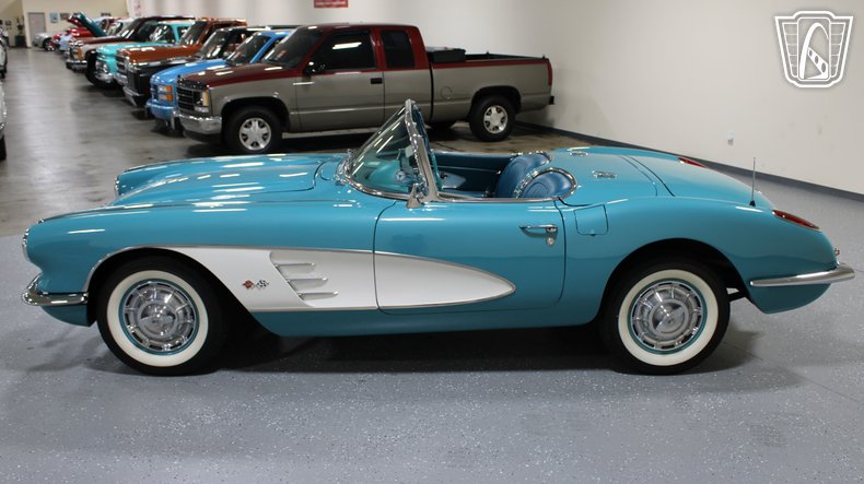 1960 Chevrolet Corvette 24