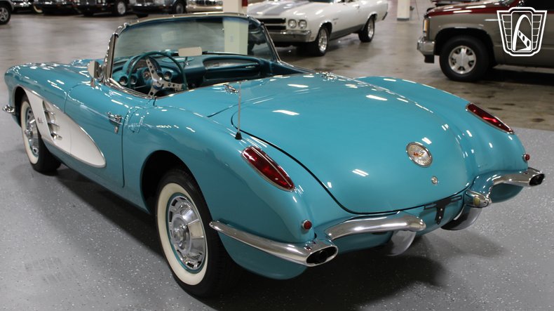 1960 Chevrolet Corvette 28
