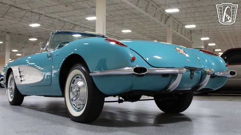 1960 Chevrolet Corvette 29