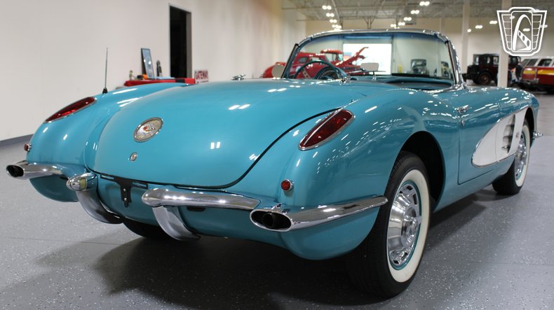 1960 Chevrolet Corvette 33