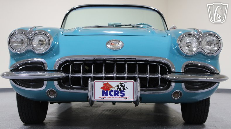 1960 Chevrolet Corvette 3