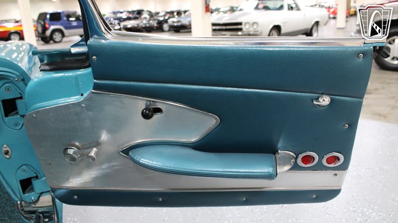 1960 Chevrolet Corvette 108