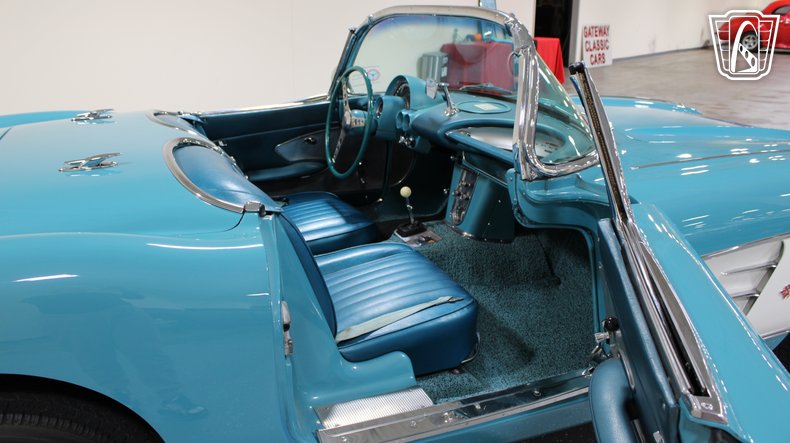 1960 Chevrolet Corvette 14
