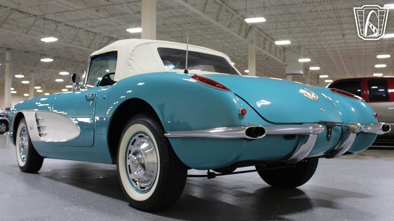 1960 Chevrolet Corvette 128