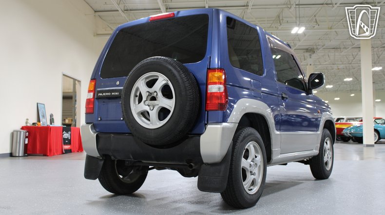 1999 Mitsubishi Pajero Mini 33