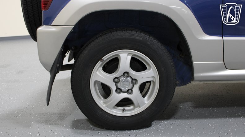 1999 Mitsubishi Pajero Mini 7