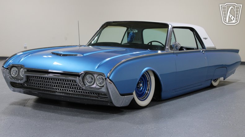 1961 Ford Thunderbird 21