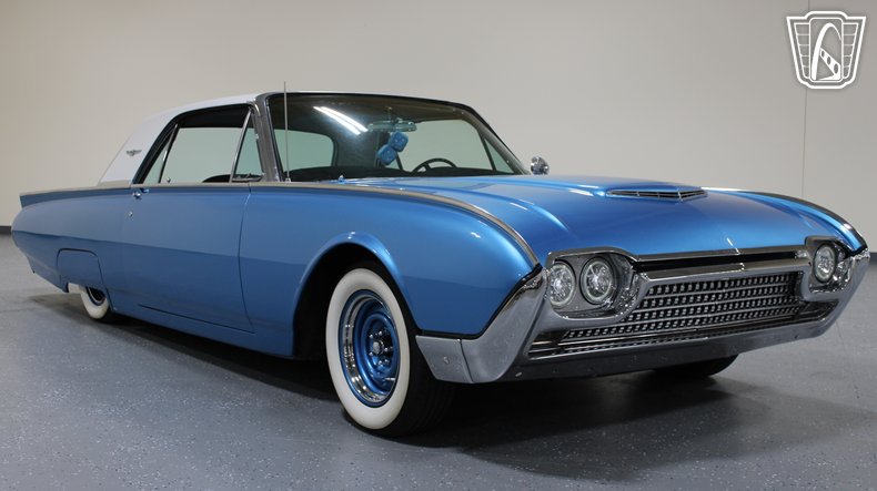 1961 Ford Thunderbird 46