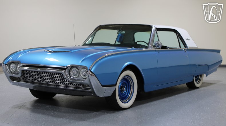 1961 Ford Thunderbird 47