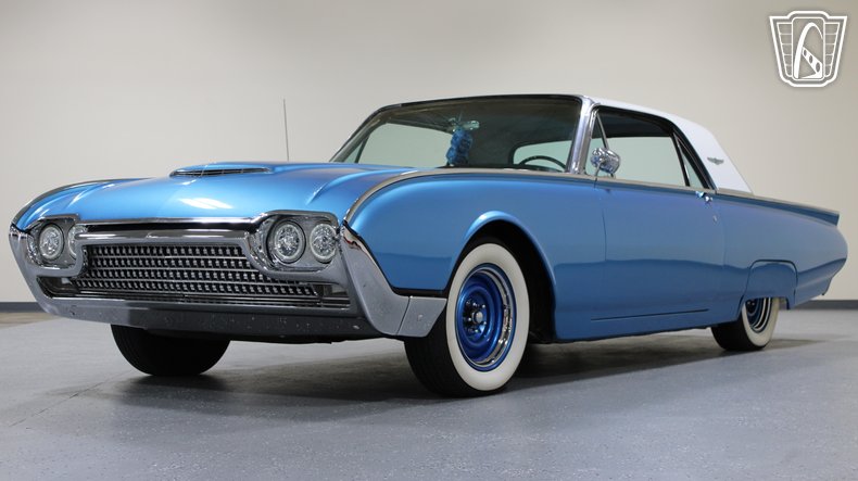 1961 Ford Thunderbird 49