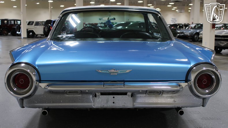 1961 Ford Thunderbird 55