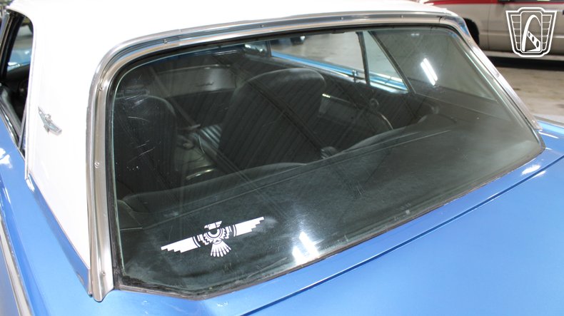 1961 Ford Thunderbird 81