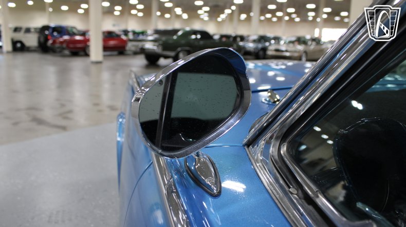 1961 Ford Thunderbird 86
