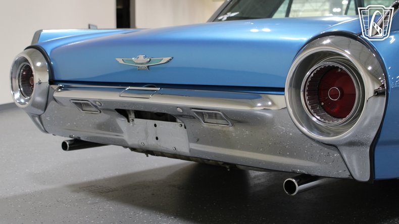 1961 Ford Thunderbird 96
