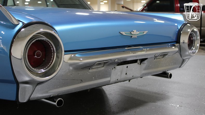 1961 Ford Thunderbird 97
