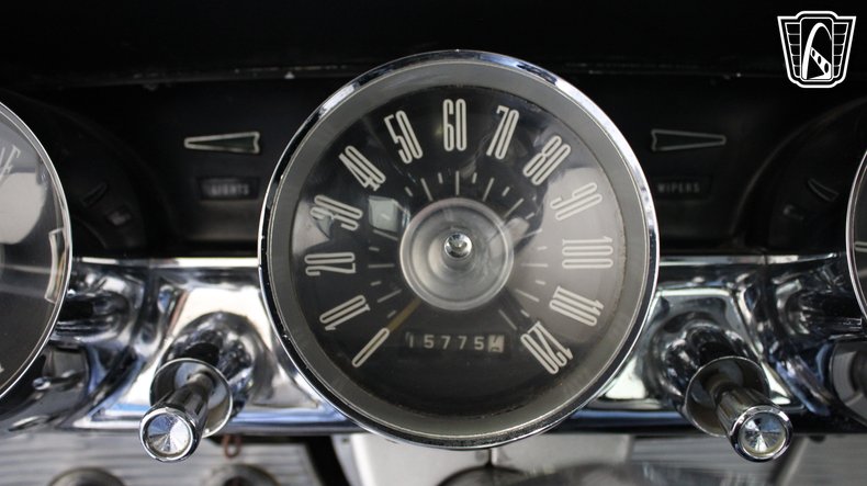1961 Ford Thunderbird 13