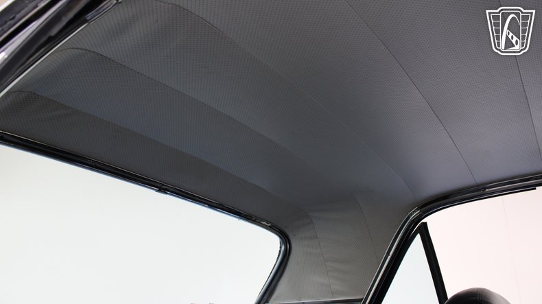 1961 Ford Thunderbird 163