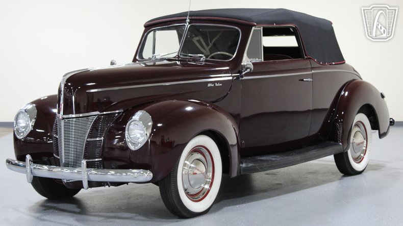 1940 Ford Super Deluxe 21
