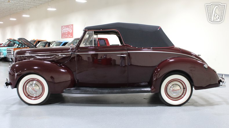 1940 Ford Super Deluxe 4