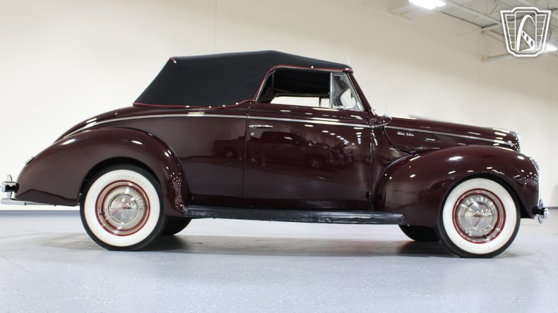 1940 Ford Super Deluxe 35