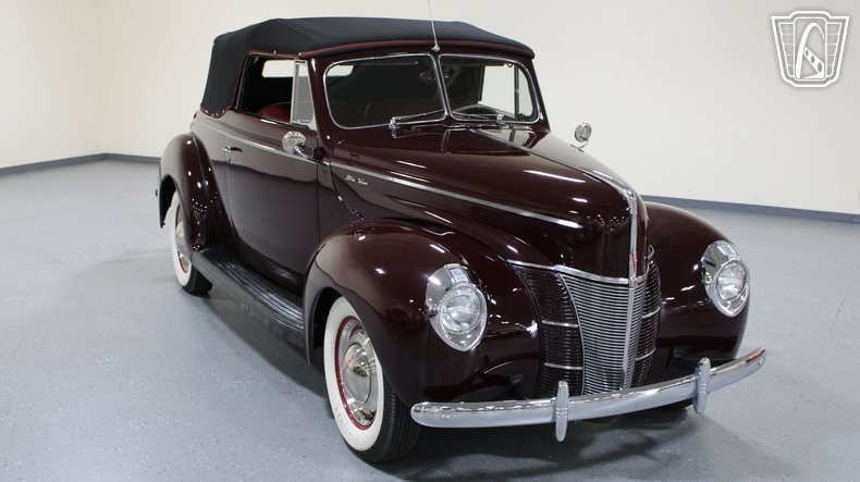 1940 Ford Super Deluxe 37