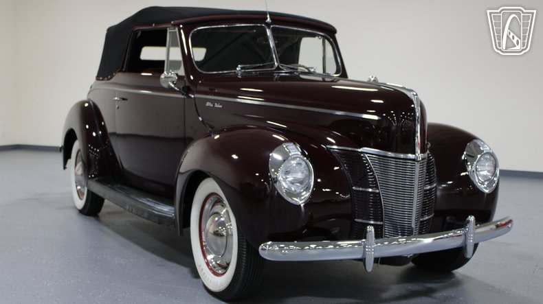 1940 Ford Super Deluxe 36
