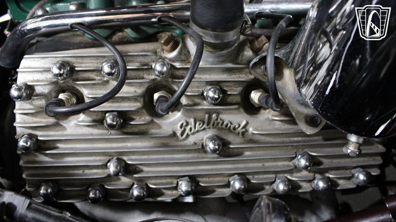 1940 Ford Super Deluxe 84