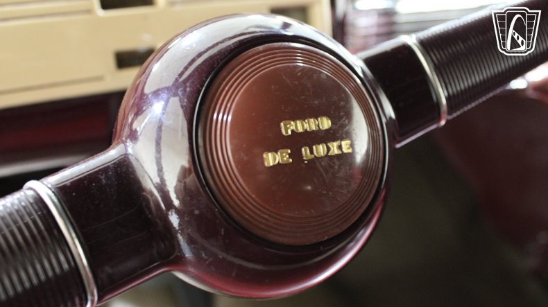 1940 Ford Super Deluxe 95