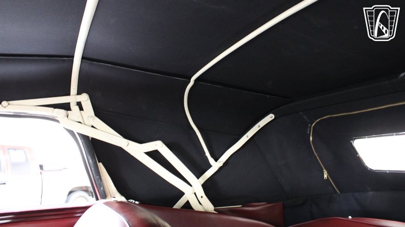 1940 Ford Super Deluxe 107