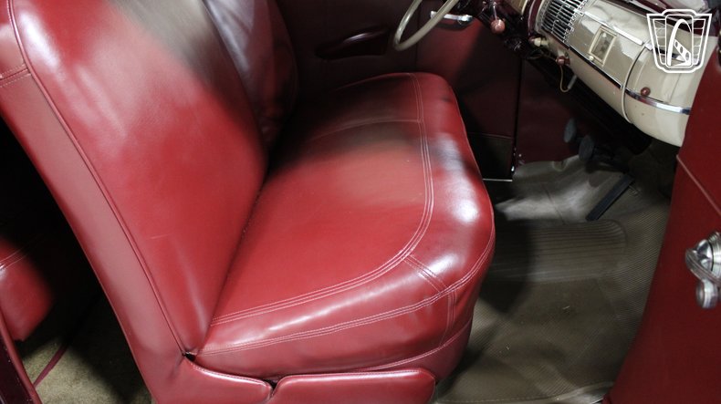 1940 Ford Super Deluxe 120