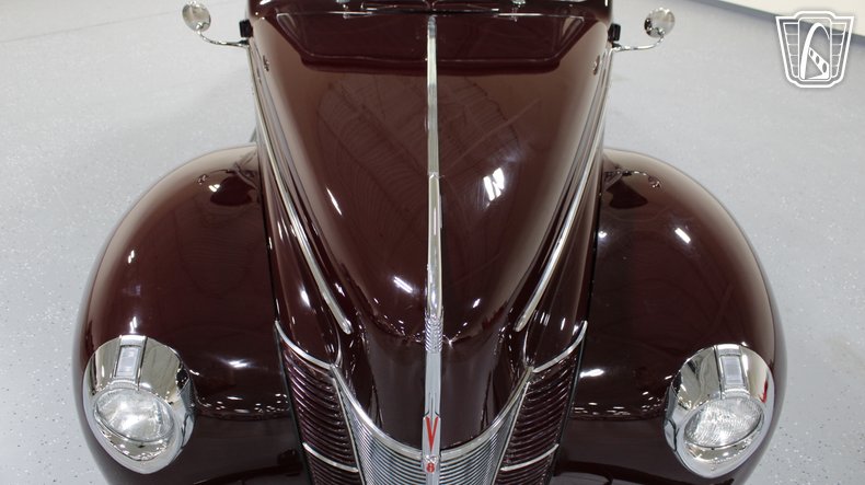1940 Ford Super Deluxe 74