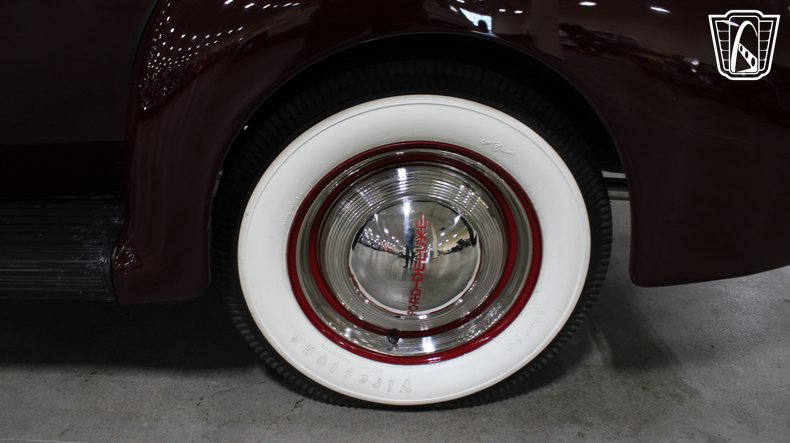1940 Ford Super Deluxe 42