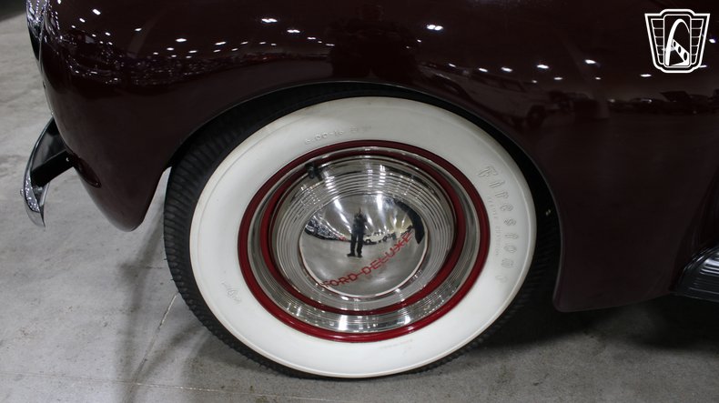 1940 Ford Super Deluxe 41