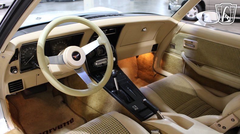 1979 Chevrolet Corvette 12