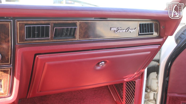 1979 Lincoln Continental 185