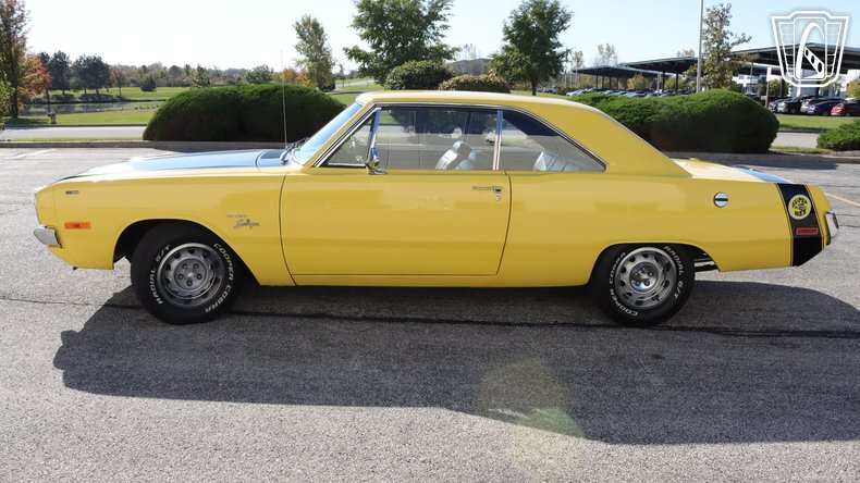 1972 Dodge Dart Swinger 14