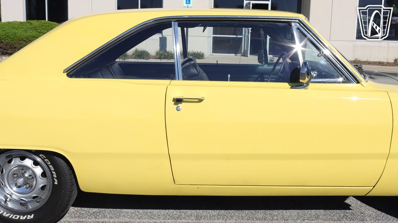 1972 Dodge Dart Swinger 39