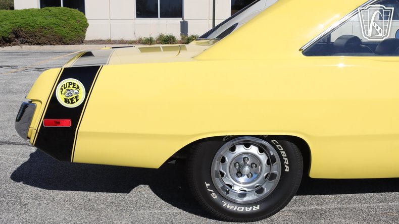 1972 Dodge Dart Swinger 38