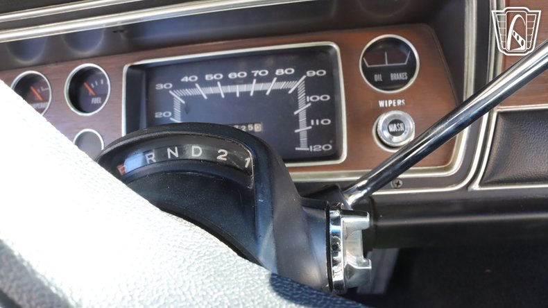 1972 Dodge Dart Swinger 76