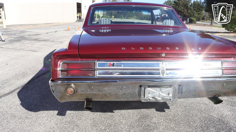 1965 Oldsmobile 442 32