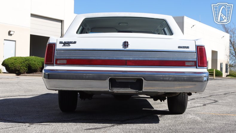 1989 Lincoln Town Car 21