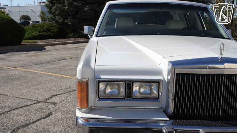 1989 Lincoln Town Car 44