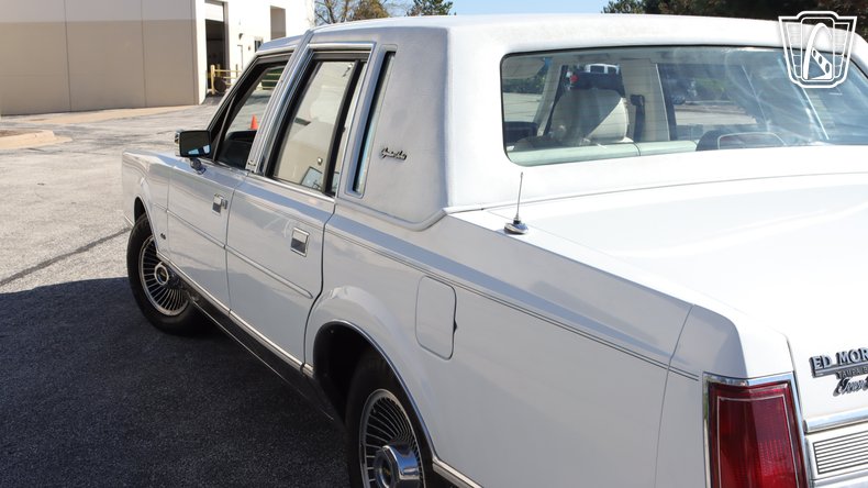 1989 Lincoln Town Car 47