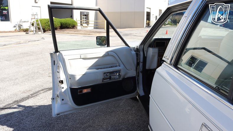 1989 Lincoln Town Car 56