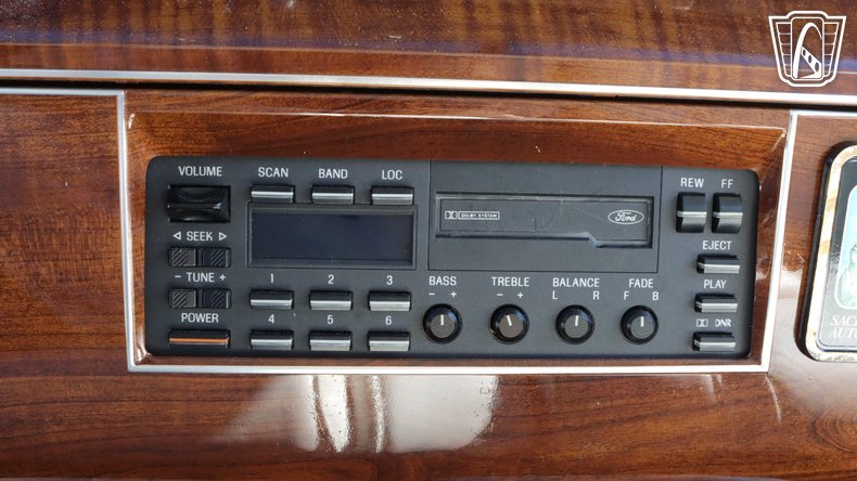 1989 Lincoln Town Car 67