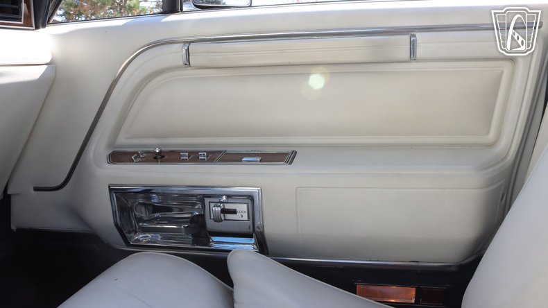 1989 Lincoln Town Car 72